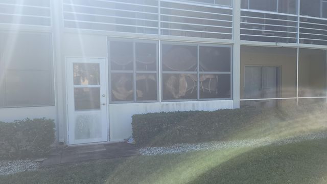 148 Cambridge G, West Palm Beach, FL 33417