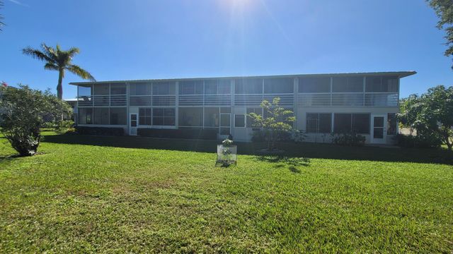 148 Cambridge G, West Palm Beach, FL 33417