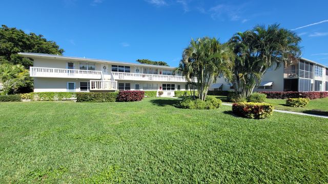 148 Cambridge G, West Palm Beach, FL 33417