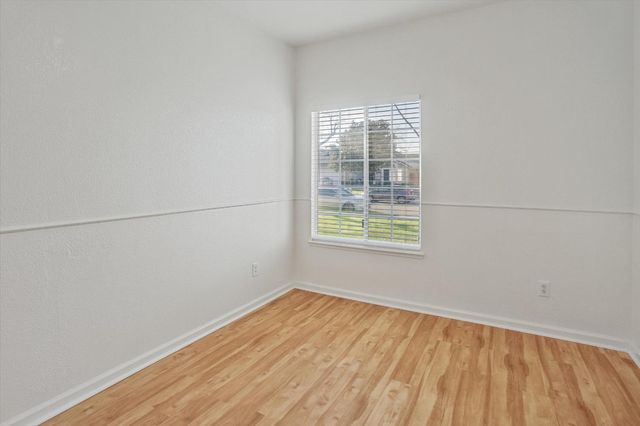 8573 Meandering Way, Antelope, CA 95843