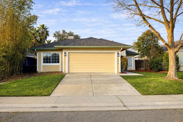 8573 Meandering Way, Antelope, CA 95843