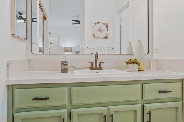 8573 Meandering Way, Antelope, CA 95843