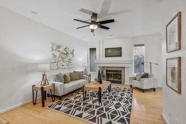 8573 Meandering Way, Antelope, CA 95843