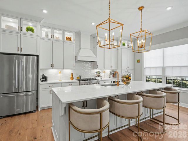 2523 Deacon Avenue, Charlotte, NC 28204