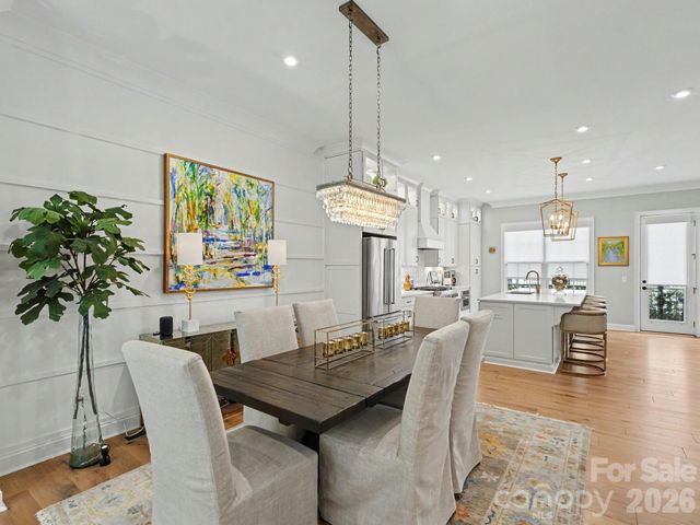2523 Deacon Avenue, Charlotte, NC 28204
