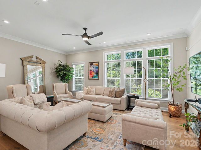2523 Deacon Avenue, Charlotte, NC 28204