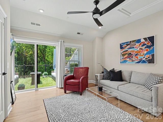 2523 Deacon Avenue, Charlotte, NC 28204