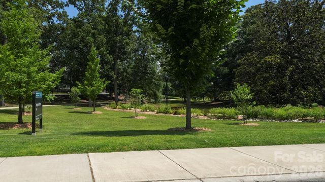 2523 Deacon Avenue, Charlotte, NC 28204