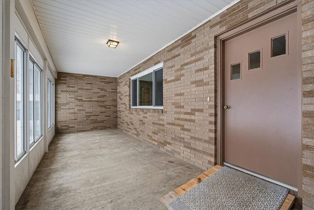 353 Thompson Hill Road, Independence, PA 15001