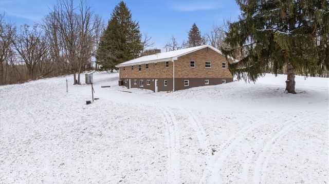 353 Thompson Hill Road, Independence, PA 15001