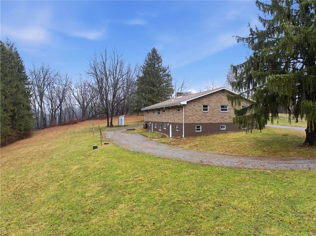 353 Thompson Hill Road, Independence, PA 15001