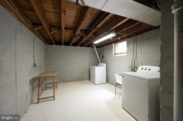 1600 HUNTINGDON RD, Abington, PA 19001