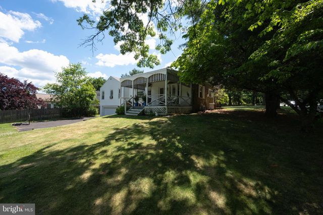 1600 HUNTINGDON RD, Abington, PA 19001