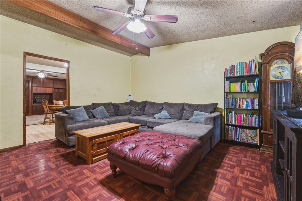 Image 3 of property listing at 525 E. Williams. ST, Yermo, CA 92398