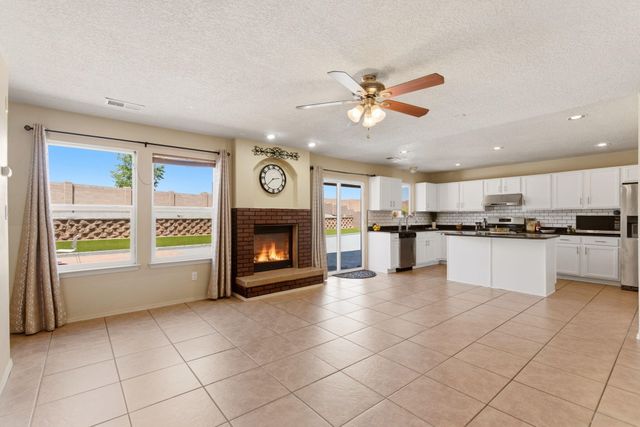 3908 Oasis Springs Road NE, Rio Rancho, NM 87144