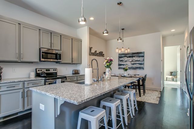 1025 Wedgewood Ave, Nashville, TN 37203
