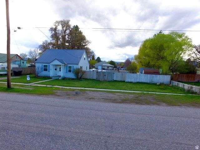 166 S 2ND, Preston, ID 83263