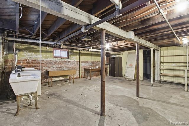 2057 Atkinson Street, Detroit, MI 48206