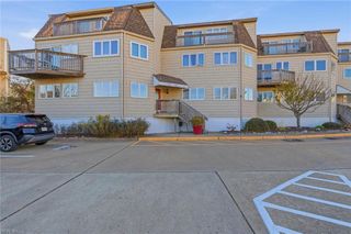 247 Lake DR, Virginia Beach, VA 23451