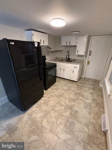 338 CEDAR ST, Reading, PA 19601