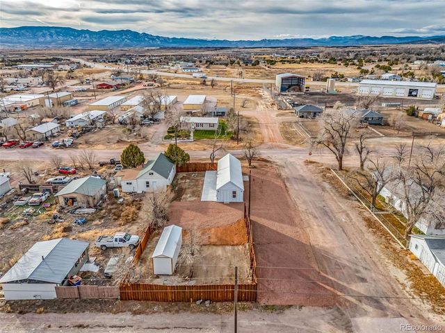 312 Fremont St, Penrose, CO 81240