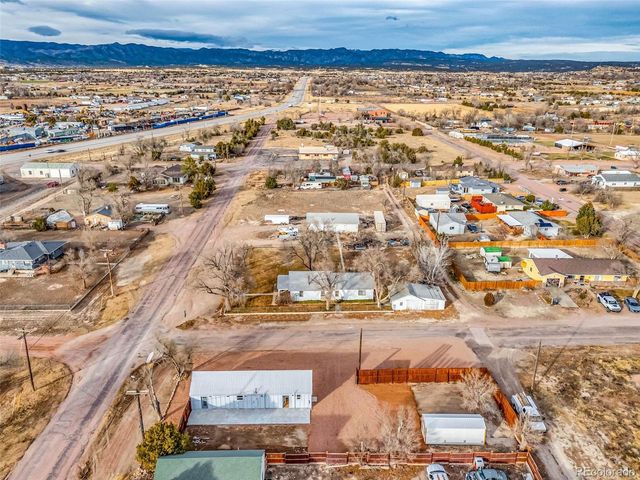 312 Fremont St, Penrose, CO 81240