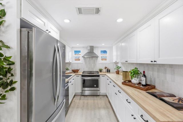 566 Maple Avenue, Sunnyvale, CA 94085