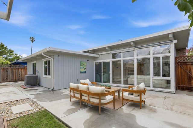 566 Maple Avenue, Sunnyvale, CA 94085