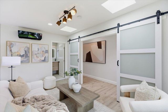 566 Maple Avenue, Sunnyvale, CA 94085