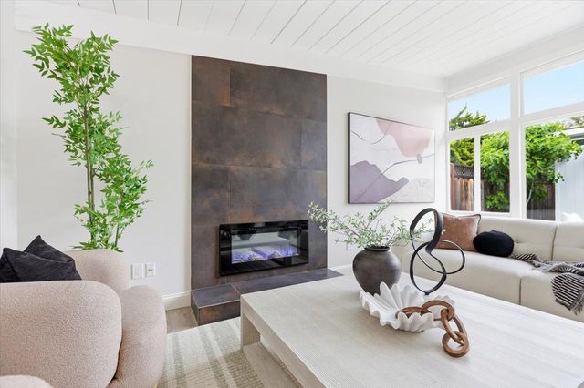 566 Maple Avenue, Sunnyvale, CA 94085