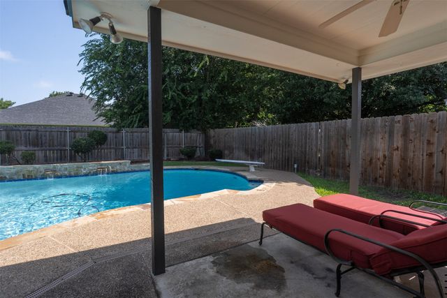 339 Meador Lane, Burleson, TX 76028