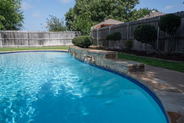 339 Meador Lane, Burleson, TX 76028