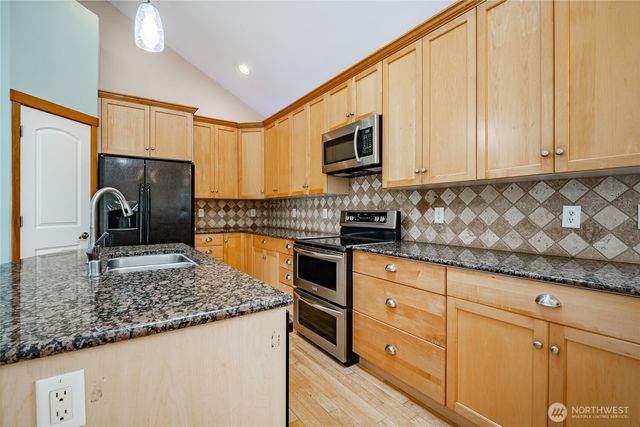 4824 Willow Drive, Blaine, WA 98230