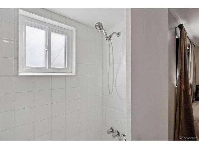 2900 S Jay St, Denver, CO 80227