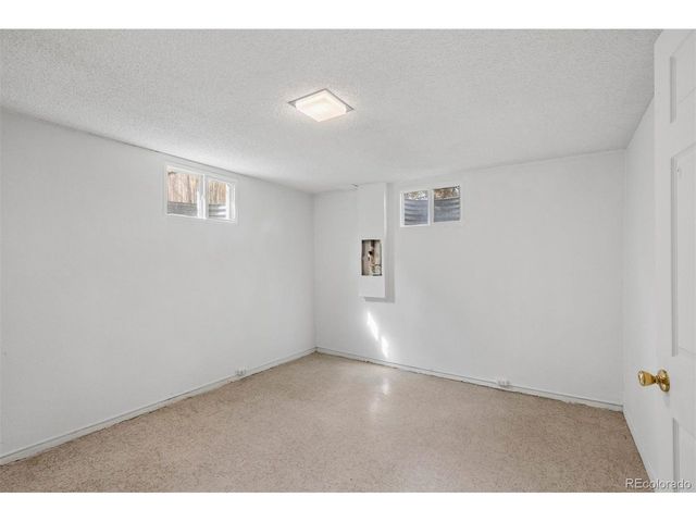 2900 S Jay St, Denver, CO 80227