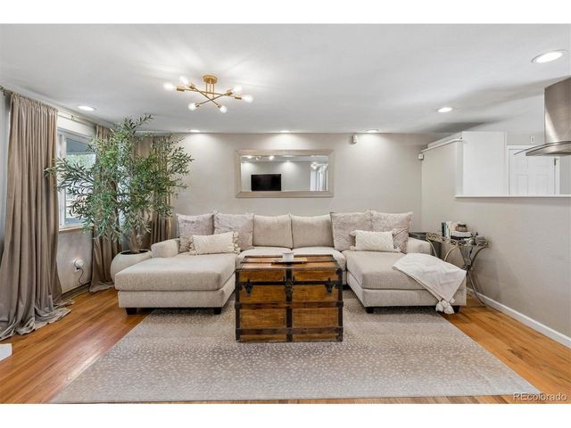 2900 S Jay St, Denver, CO 80227