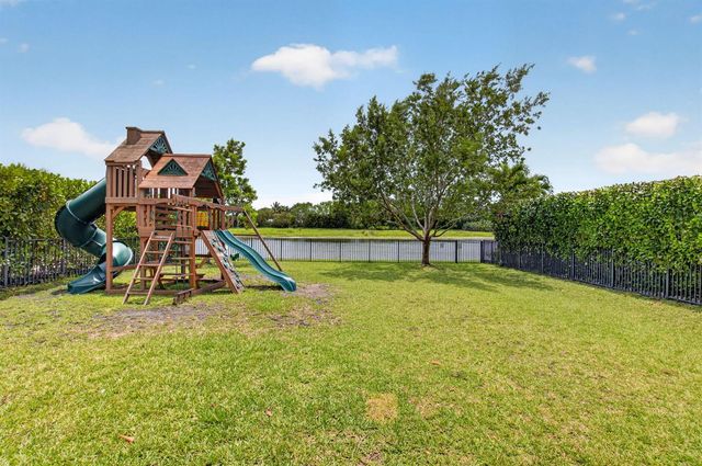 8787 Grand Prix Lane, Boynton Beach, FL 33472