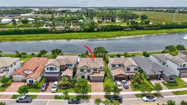 8787 Grand Prix Lane, Boynton Beach, FL 33472