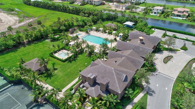 8787 Grand Prix Lane, Boynton Beach, FL 33472