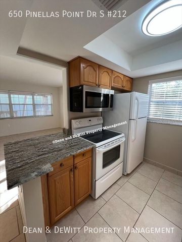 650 PINELLAS POINT DRIVE S 212, St Petersburg, FL 33705