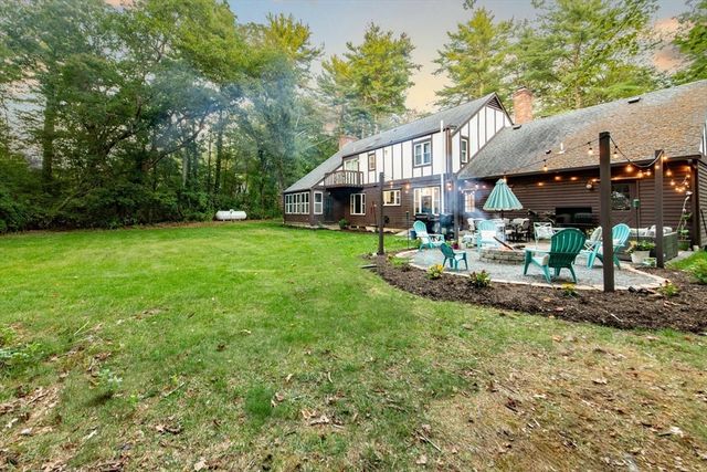 6 Running Stream Road, Rehoboth, MA 02769