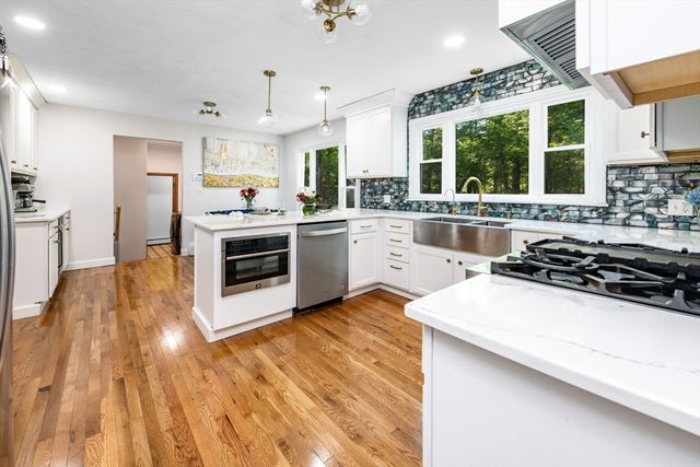 6 Running Stream Road, Rehoboth, MA 02769