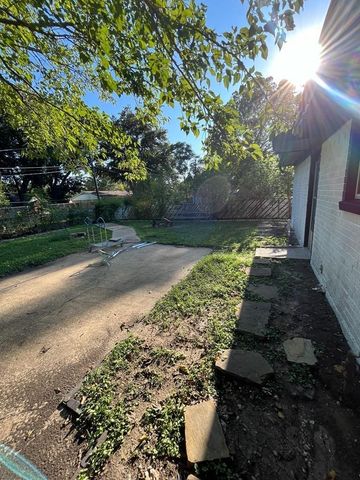 2228 52nd Street, Dallas, TX 75216