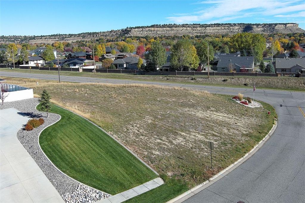 6203 Western Bluffs BOULEVARD, Billings, MT 59106 photo 2
