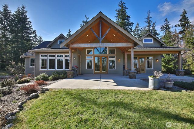 3858 Resort Road, Greenbank, WA 98253