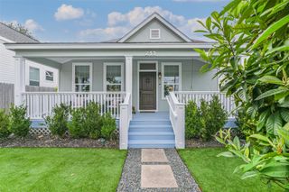 213 N Hutcheson Street, Houston, TX 77003