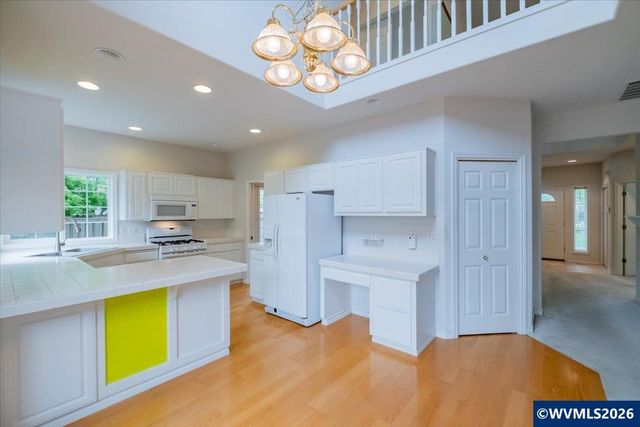 507 Lakefair Pl N, Keizer, OR 97303