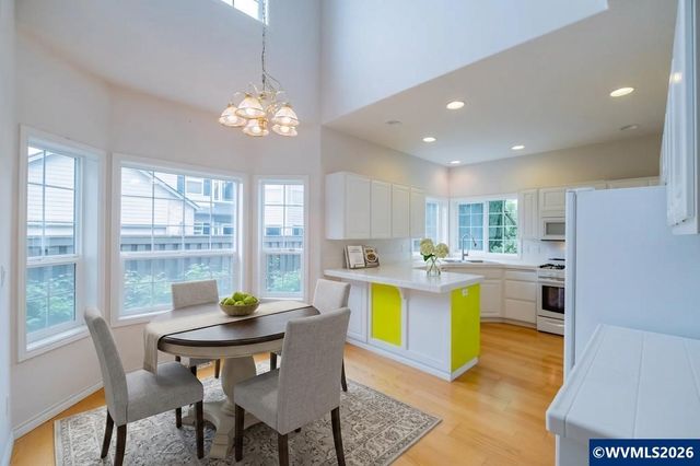 507 Lakefair Pl N, Keizer, OR 97303
