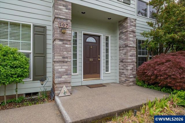 507 Lakefair Pl N, Keizer, OR 97303
