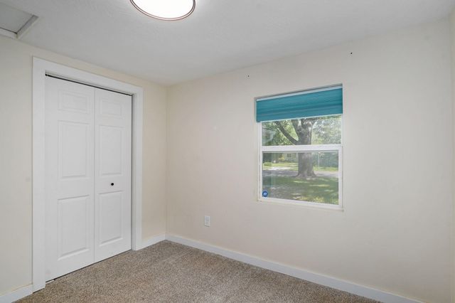 2510 W Madison Street, Springfield, MO 65802